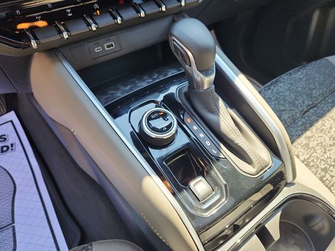 Used 2024 Chevrolet Colorado ZR2 image 32