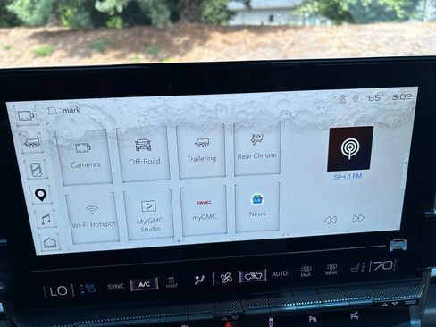 Used 2022 GMC Hummer EV Edition 1 w/ LPO, Illumination Package AWD/4WD image 39
