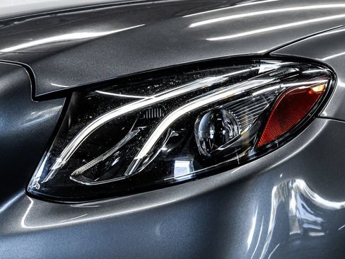 Used 2020 Mercedes-Benz E 350 Sedan image 9