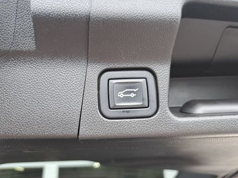 Used 2022 GMC Acadia SLE w/ Driver Convenience Package AWD/4WD image 14