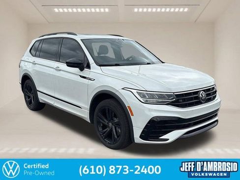 Certified 2024 Volkswagen Tiguan SE R-Line AWD/4WD image 1
