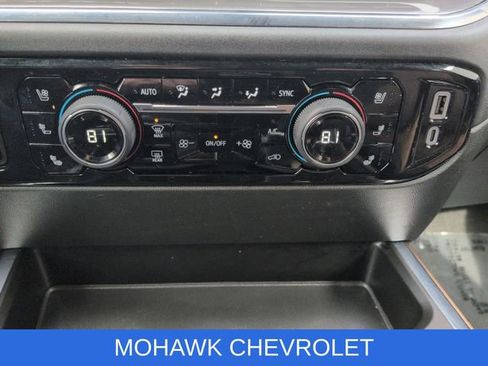 Used 2023 Chevrolet Silverado 1500 High Country w/ High Country Premium Package AWD/4WD image 19