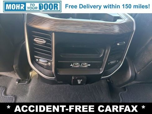 Used 2020 RAM 1500 Laramie AWD/4WD image 32