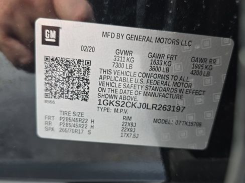 Certified 2020 GMC Yukon Denali w/ Denali Premium Package AWD/4WD image 37