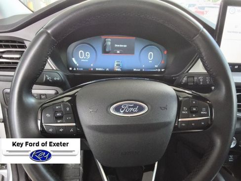 Used 2023 Ford Escape Platinum AWD/4WD image 29
