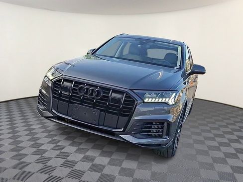 Used 2024 Audi Q7 3.0T Prestige image 3