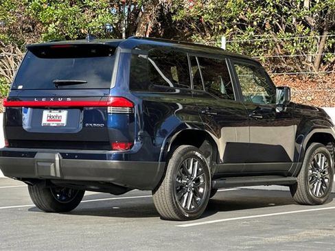 Used 2025 Lexus GX 550 image 5