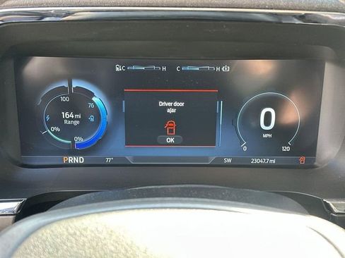 Used 2023 Ford F150 Lightning XLT image 10