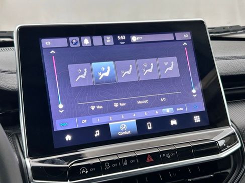 Used 2023 Jeep Compass Trailhawk image 32