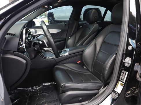 Used 2018 Mercedes-Benz C 300 Sedan image 9