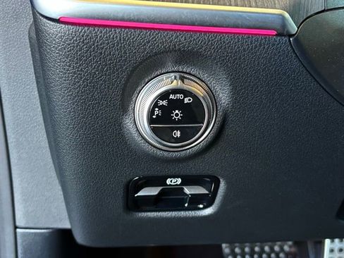 Used 2025 Mercedes-Benz CLE 450 4MATIC Coupe image 25