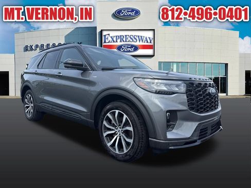 Used 2026 Ford Explorer ST-Line AWD/4WD image 3