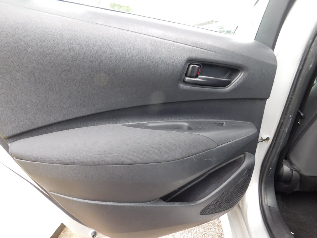 Used 2022 Toyota Corolla LE FWD image 11