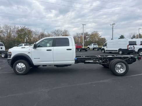 New 2026 RAM 5500 Tradesman image 4