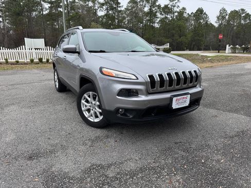 Used 2015 Jeep Cherokee Latitude image 40
