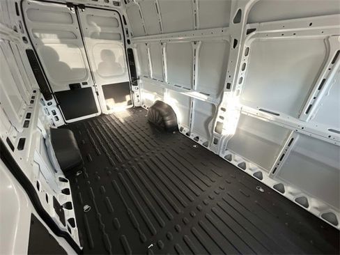New 2026 RAM ProMaster 3500 w/ Premium Convenience Group image 16
