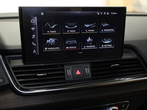 Used 2023 Audi Q5 2.0T Premium w/ Convenience Package image 19