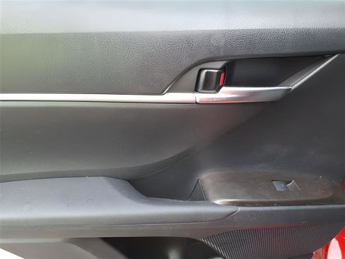 Used 2023 Toyota Camry LE image 11