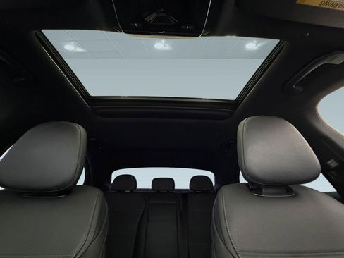 Certified 2023 Mercedes-Benz C 300 Sedan image 13