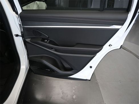 New 2025 Jeep Wagoneer S Limited image 36