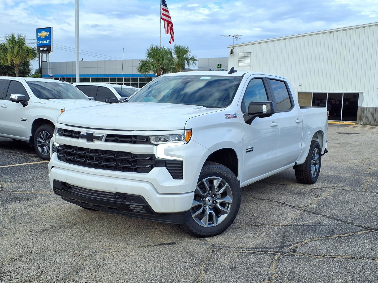 New 2026 Chevrolet Silverado 1500 RST w/ Texas Edition Plus AWD/4WD image 2
