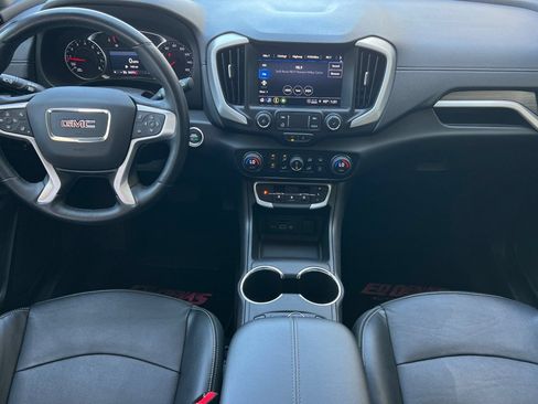 Used 2024 GMC Terrain SLT AWD/4WD image 18