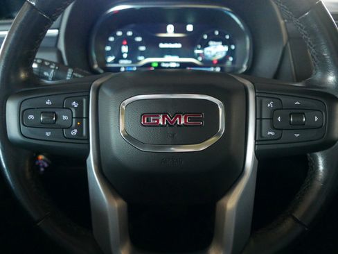 Used 2022 GMC Yukon SLT w/ SLT Premium Package image 12