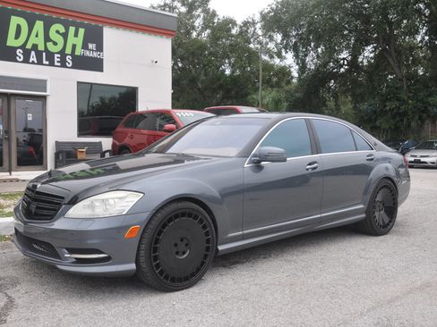Used 2010 Mercedes-Benz S 550 image 4