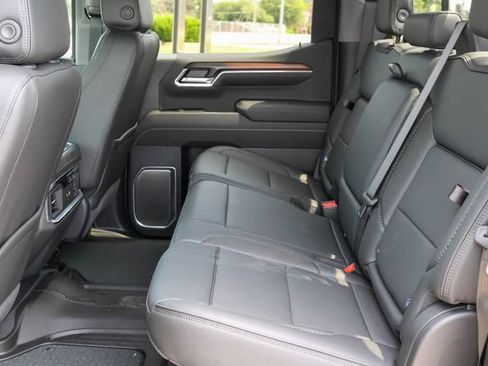 New 2026 GMC Sierra 1500 Denali w/ Technology Package AWD/4WD image 17