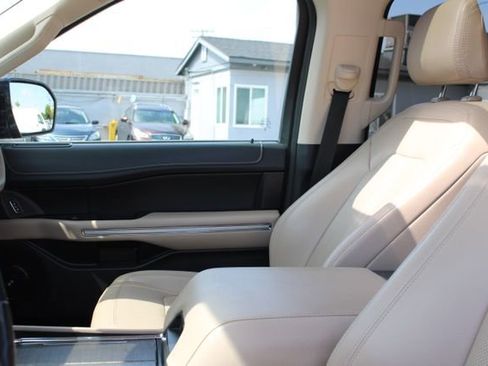 Used 2024 Ford Expedition Max Limited RWD image 36