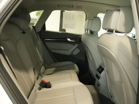 Used 2019 Audi Q5 Prestige w/ Prestige Package AWD/4WD image 19