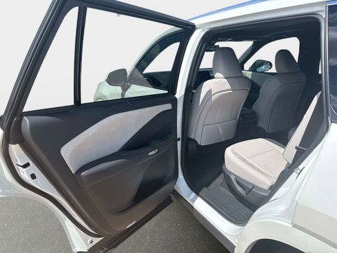 New 2026 Lexus TX 350 AWD image 10
