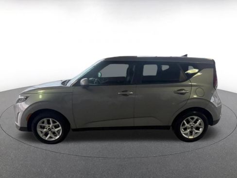 Used 2025 Kia Soul LX w/ LX Technology Package image 7