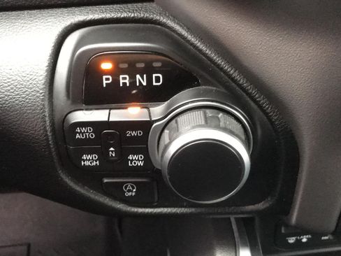 Used 2019 RAM 1500 Big Horn AWD/4WD image 30