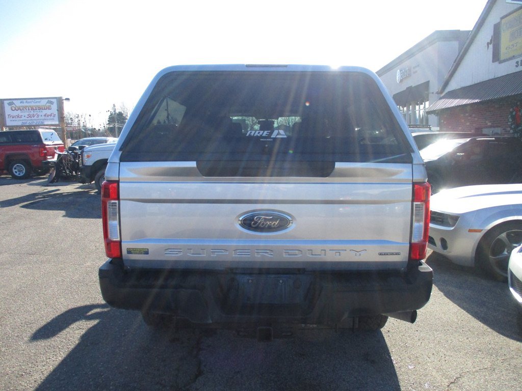 Used 2019 Ford F250 XL w/ Power Equipment Group AWD/4WD image 4