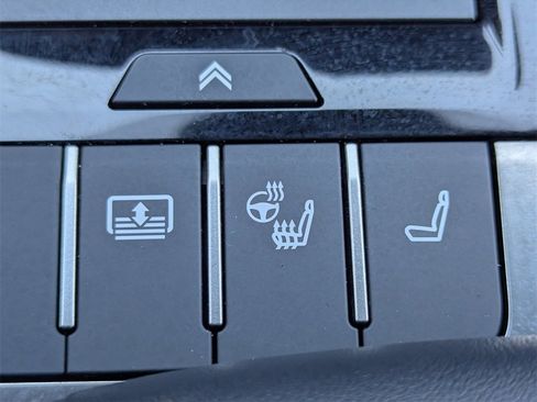 Used 2022 Lexus LS 500 image 23