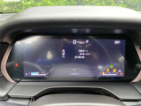 Used 2022 Jeep Grand Cherokee L Laredo w/ Luxury Tech Group I AWD/4WD image 22