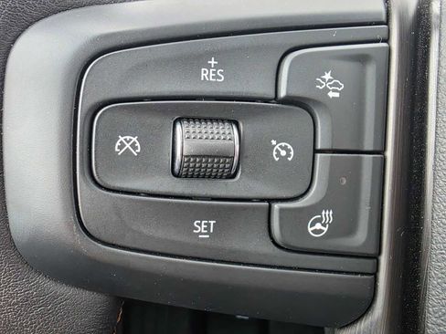Used 2022 GMC Sierra 2500 AT4 w/ AT4 Preferred Package AWD/4WD image 32