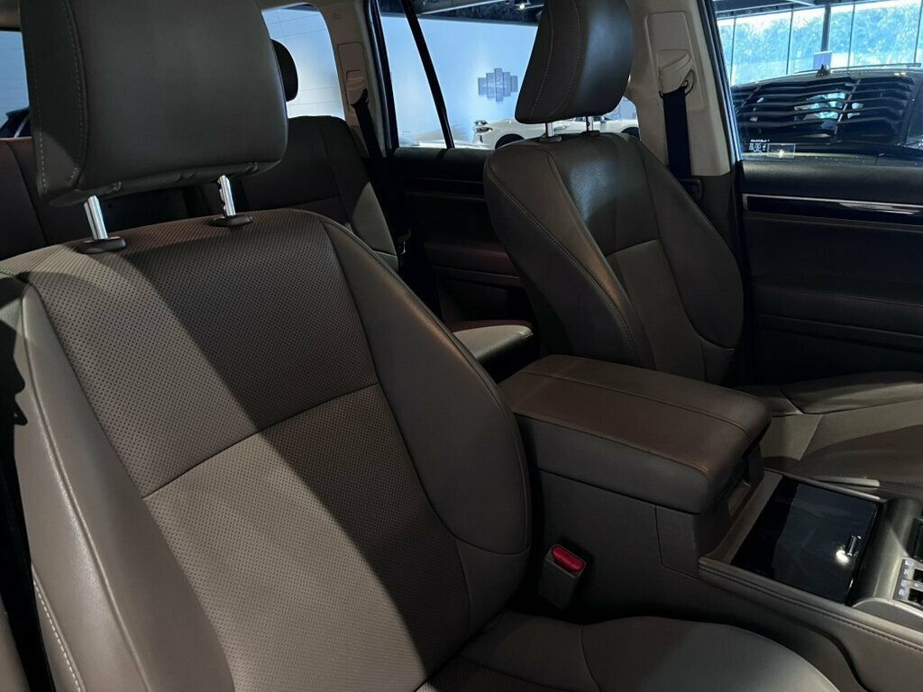 Used 2019 Lexus GX 460 w/ Navigation Package AWD/4WD image 29
