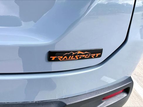 Used 2025 Honda Pilot TrailSport image 10