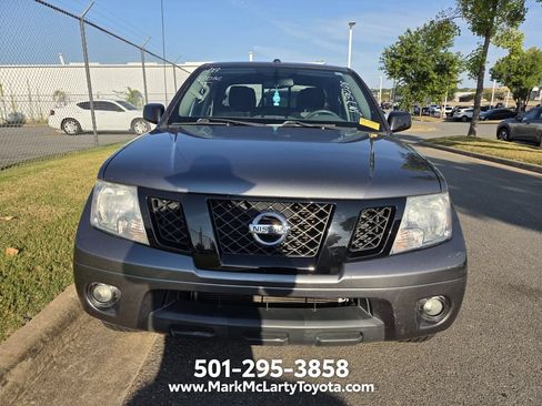 Used 2018 Nissan Frontier SV w/ Value Truck Package RWD image 2