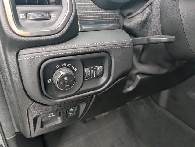 Used 2021 RAM 1500 Limited AWD/4WD image 12