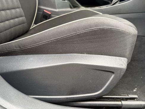 Used 2024 Volkswagen Jetta Sport FWD image 25
