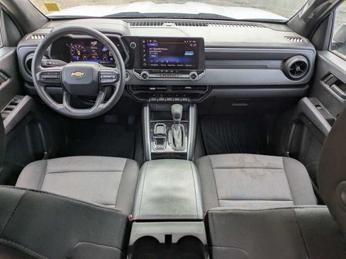 Used 2024 Chevrolet Colorado W/T RWD image 15
