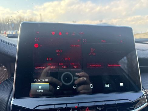 Used 2025 Jeep Compass Trailhawk image 25