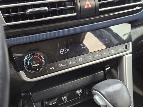 Certified 2023 Kia Seltos S image 21