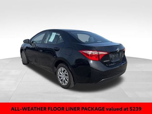 Used 2018 Toyota Corolla LE FWD image 3