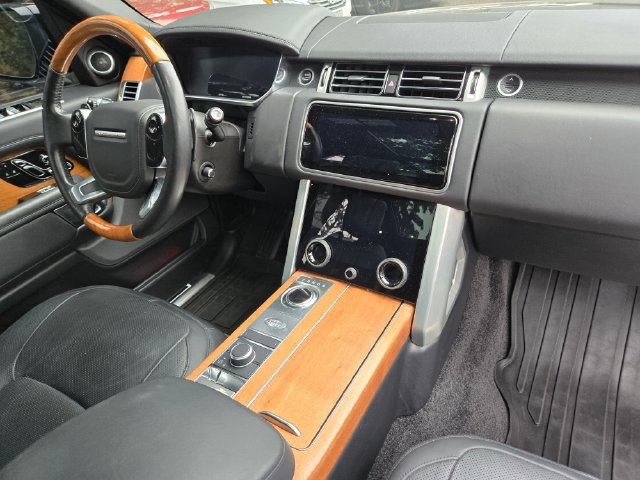 Used 2019 Land Rover Range Rover Supercharged AWD/4WD image 10