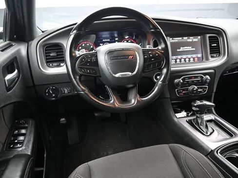 Used 2022 Dodge Charger SXT w/ Blacktop Package AWD/4WD image 16