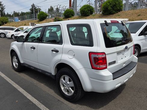 Used 2012 Ford Escape XLS AWD/4WD image 5